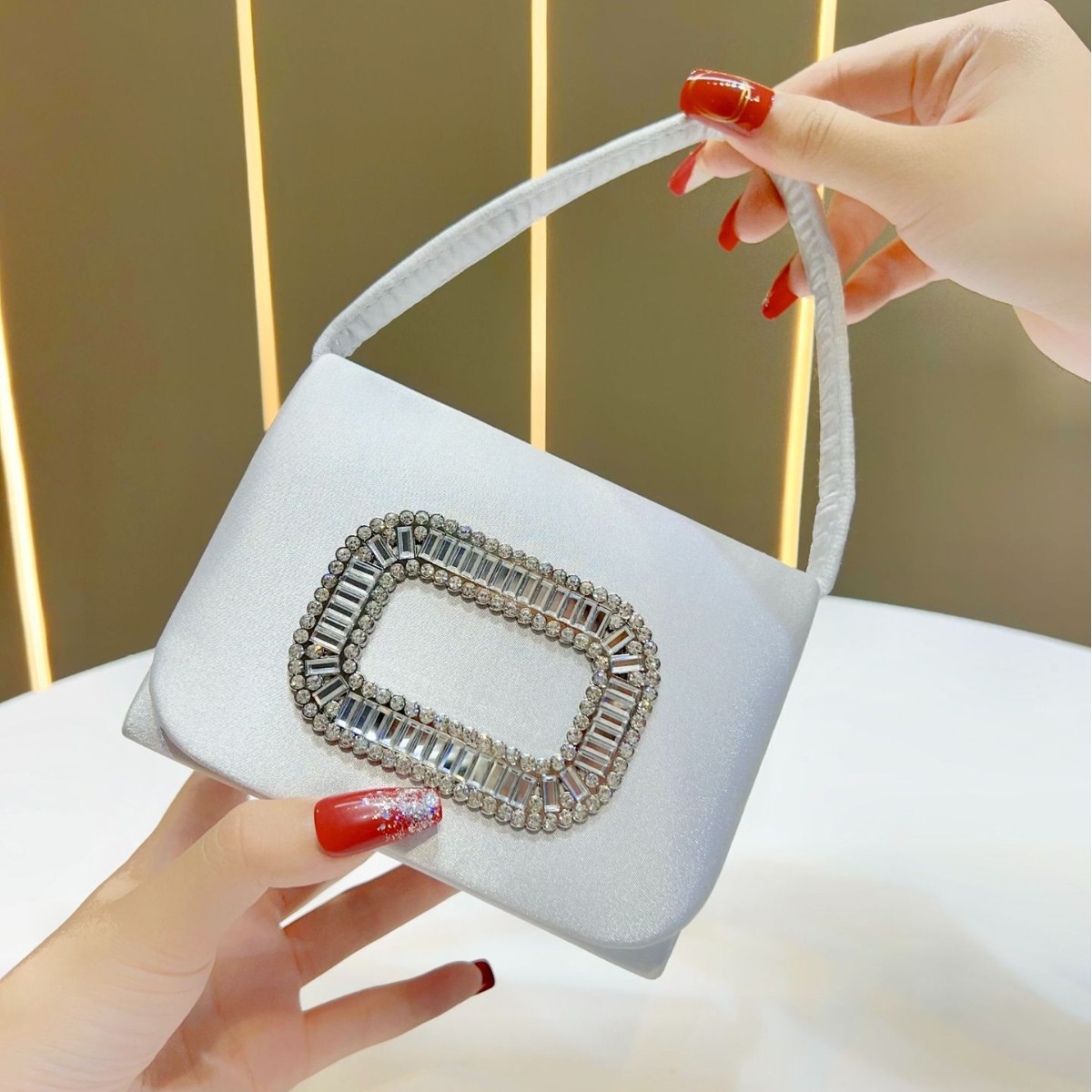 Luxuriöse quadratische Mini-Ha – Mini Purse Chain Bewertung und Preis