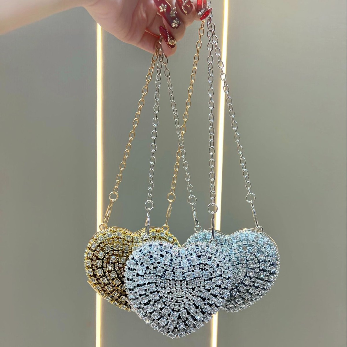 Luxuriöse Strass-Kristall-Clut – Mini Purse Chain Bewertung und Preis