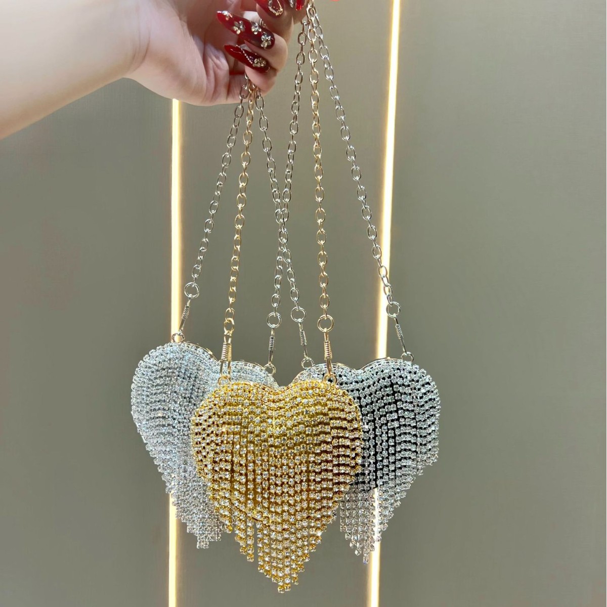 Luxuriöse Strass-Kristall-Clut – Mini Purse Chain Bewertung und Preis
